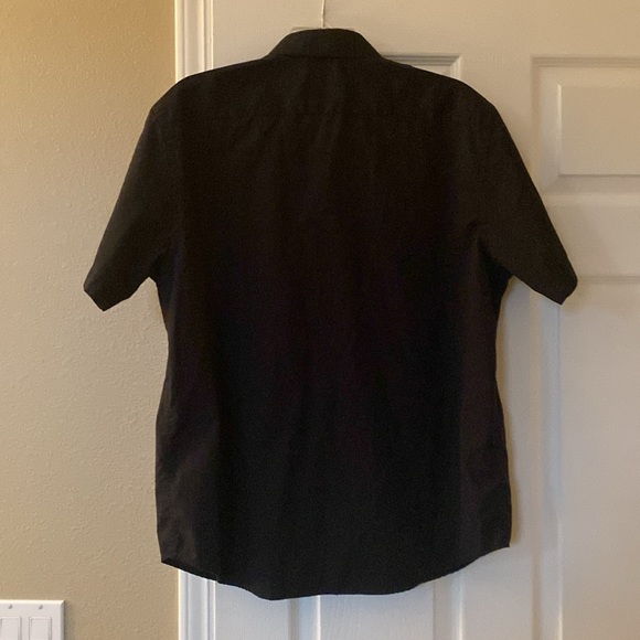 Untuckit Button Down Shirt - Picture 4 of 4